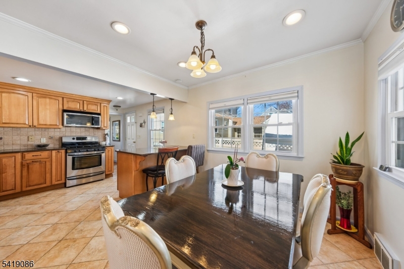 171 South Springfield Avenue Springfield, NJ 07081 - Photo 9 of 21