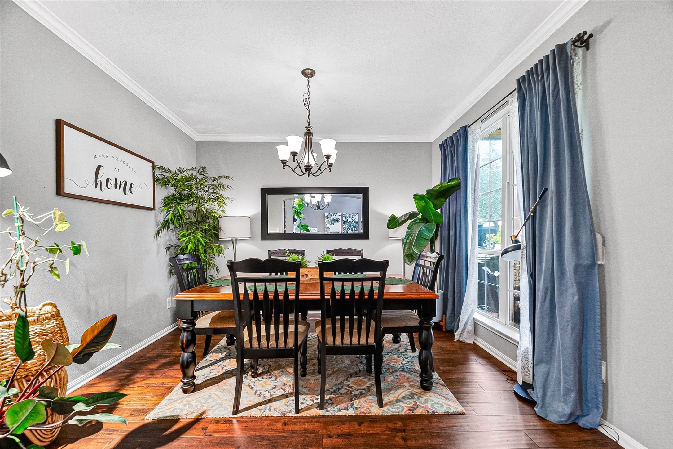 965 Shandy Way Conroe, TX 77301 - Photo 4 of 37 Formal Dining