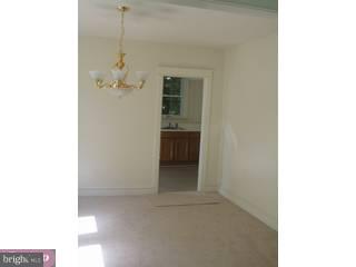 428 Laurel Road Lansdowne, PA 19050 - Photo 2 of 6