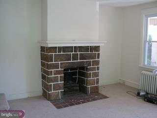 428 Laurel Road Lansdowne, PA 19050 - Photo 4 of 6