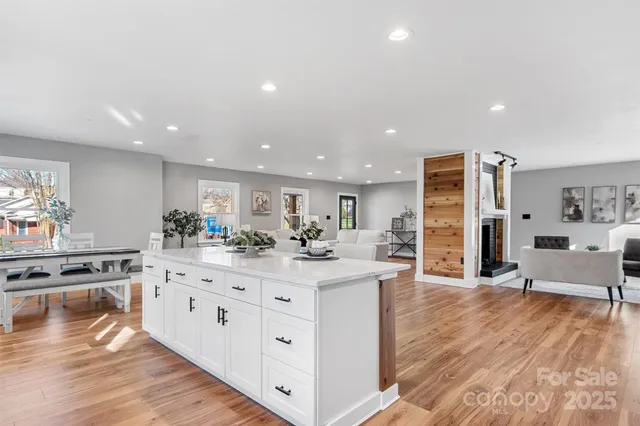 $649,000 | 1206 9th Street Northwest, Hickory, NC 28601