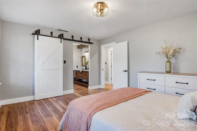 $649,000 | 1206 9th Street Northwest, Hickory, NC 28601