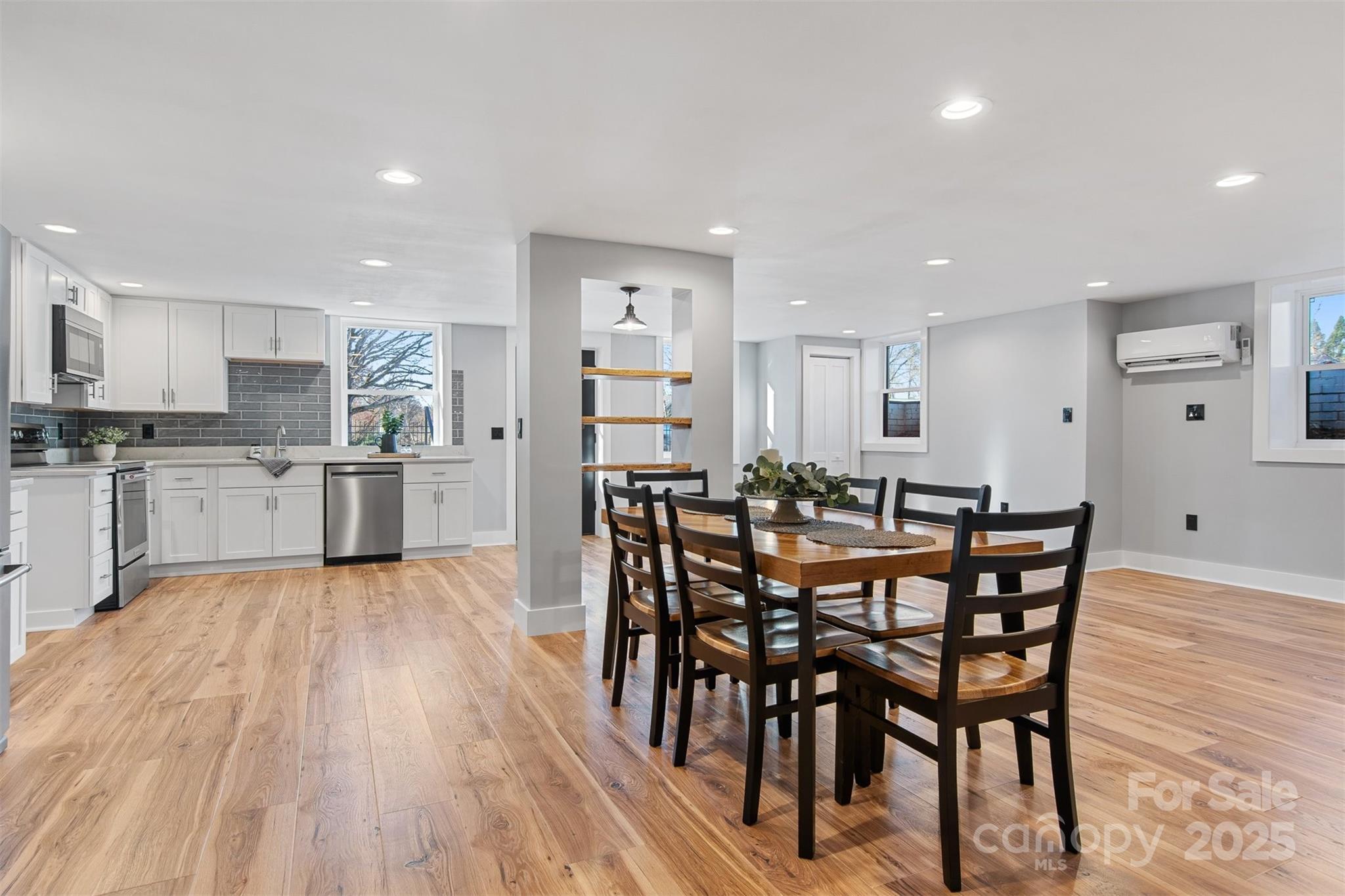 1206 9th Street Northwest Hickory, NC 28601 - Photo 23 of 36