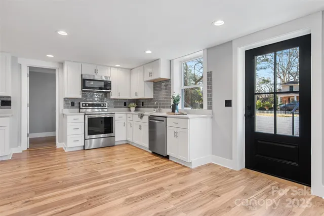 $649,000 | 1206 9th Street Northwest, Hickory, NC 28601