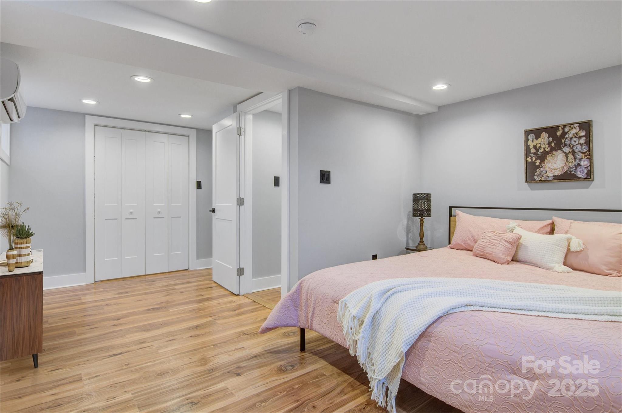 1206 9th Street Northwest Hickory, NC 28601 - Photo 28 of 36