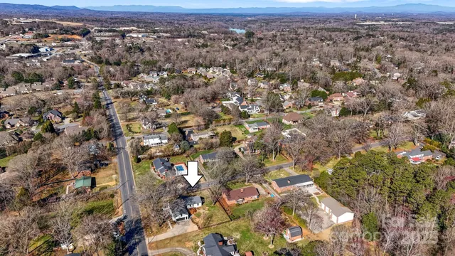 $649,000 | 1206 9th Street Northwest, Hickory, NC 28601