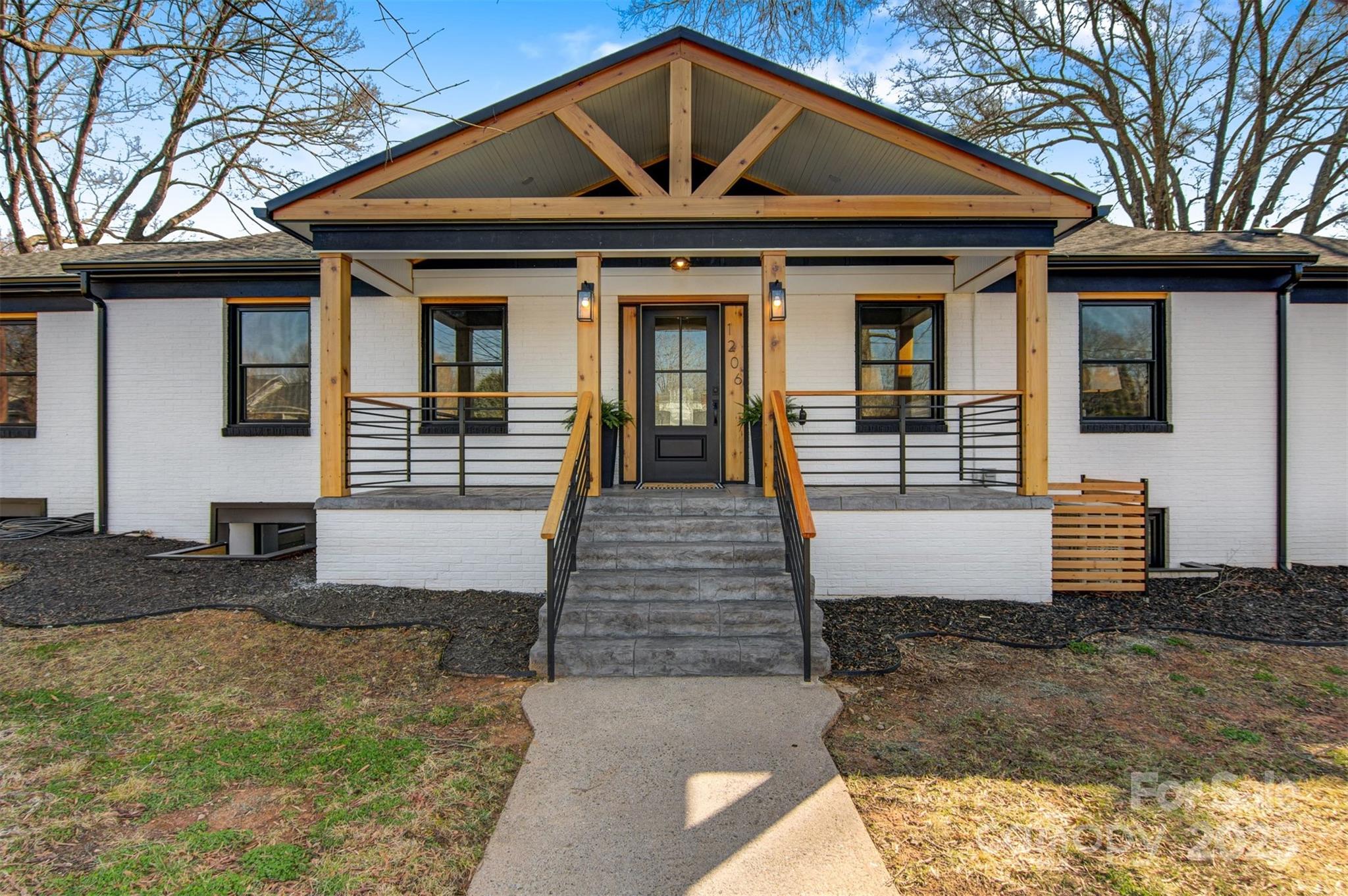 1206 9th Street Northwest Hickory, NC 28601 - Photo 4 of 36