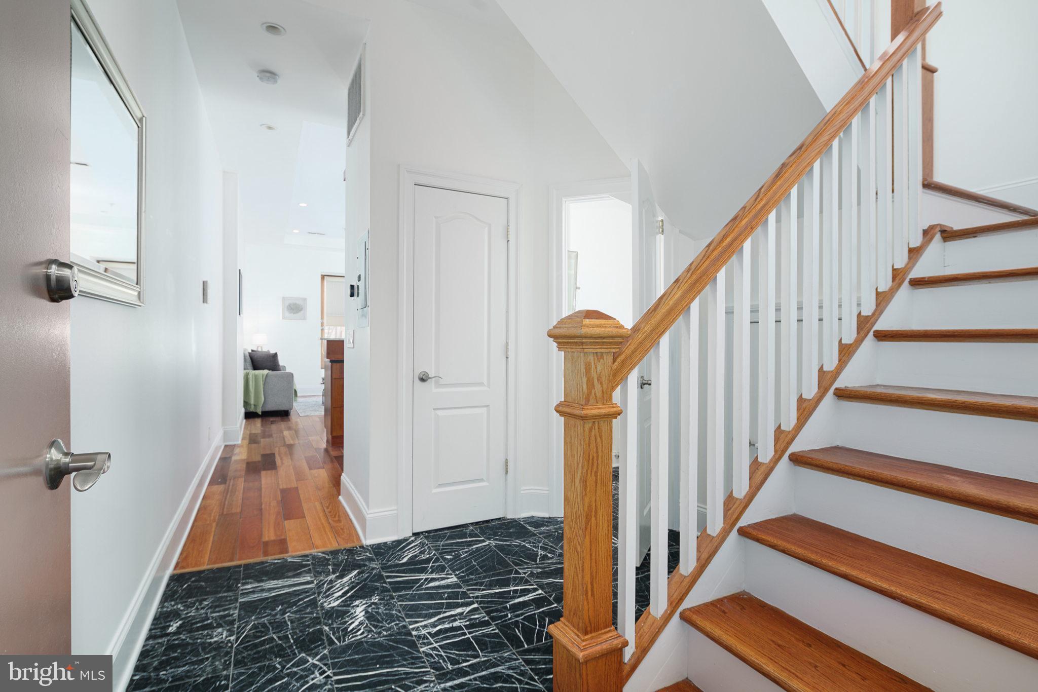 2049 Walnut Street, Unit 2R Philadelphia, PA 19103 - Photo 2 of 24