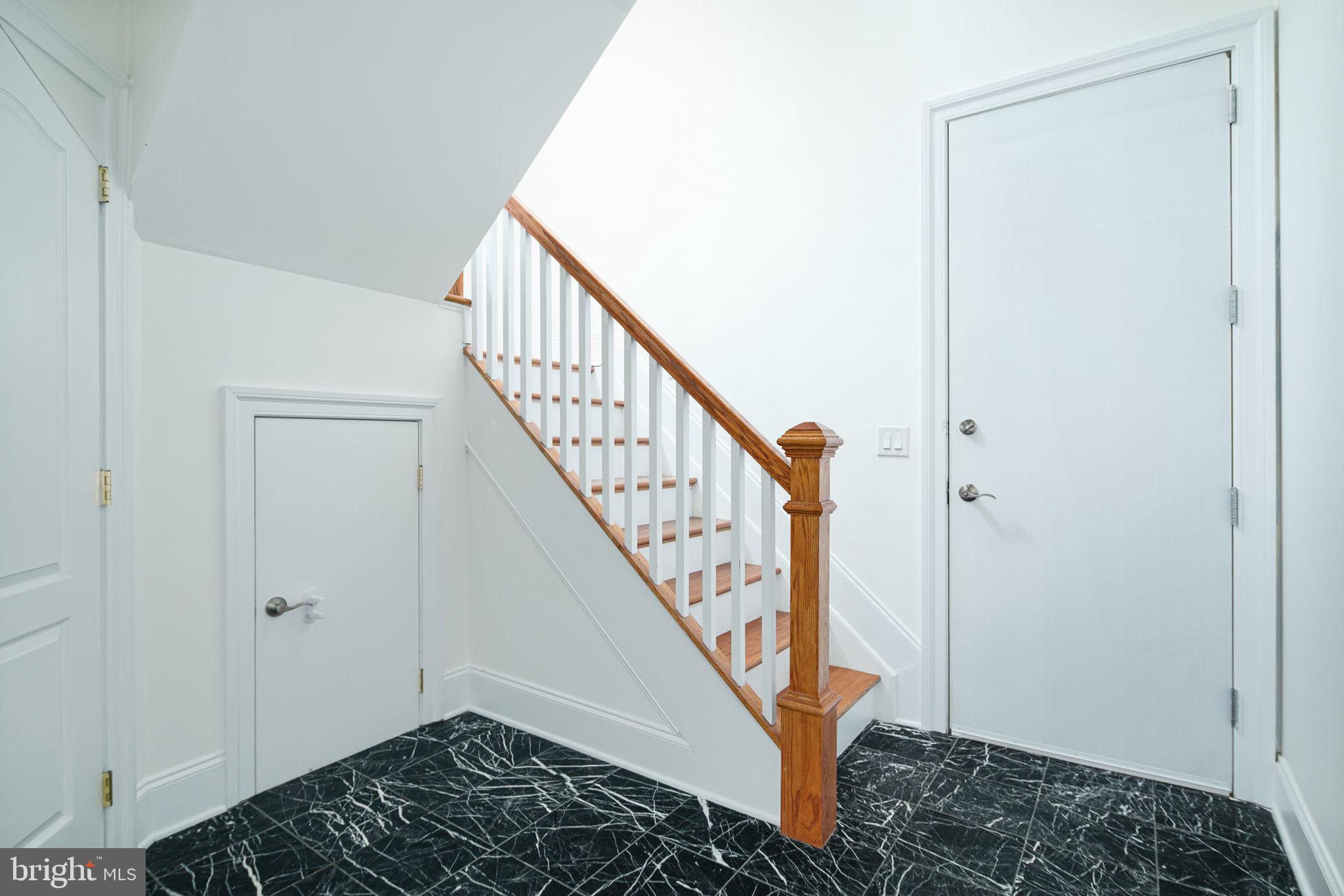 2049 Walnut Street, Unit 2R Philadelphia, PA 19103 - Photo 3 of 24