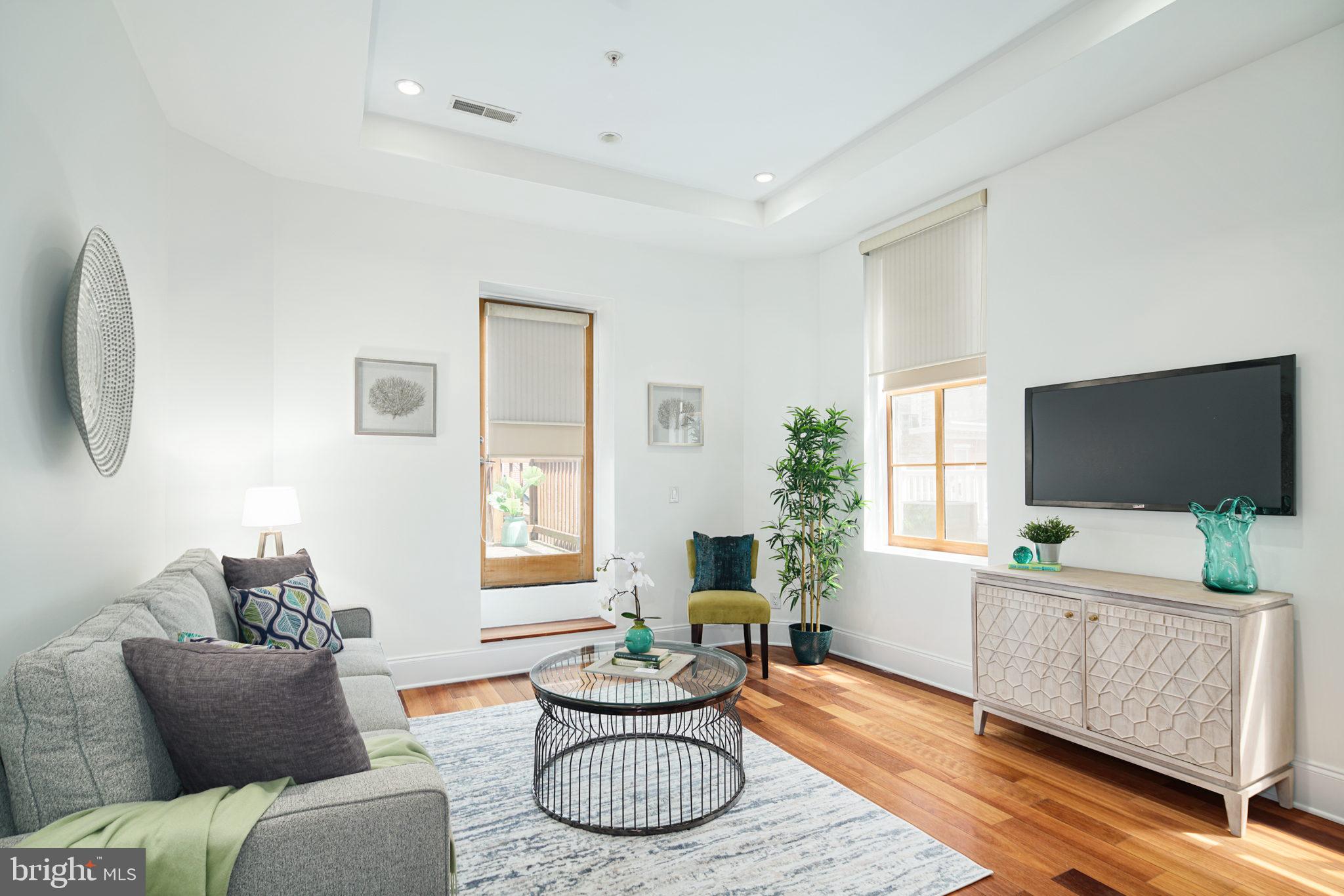 2049 Walnut Street, Unit 2R Philadelphia, PA 19103 - Photo 4 of 24