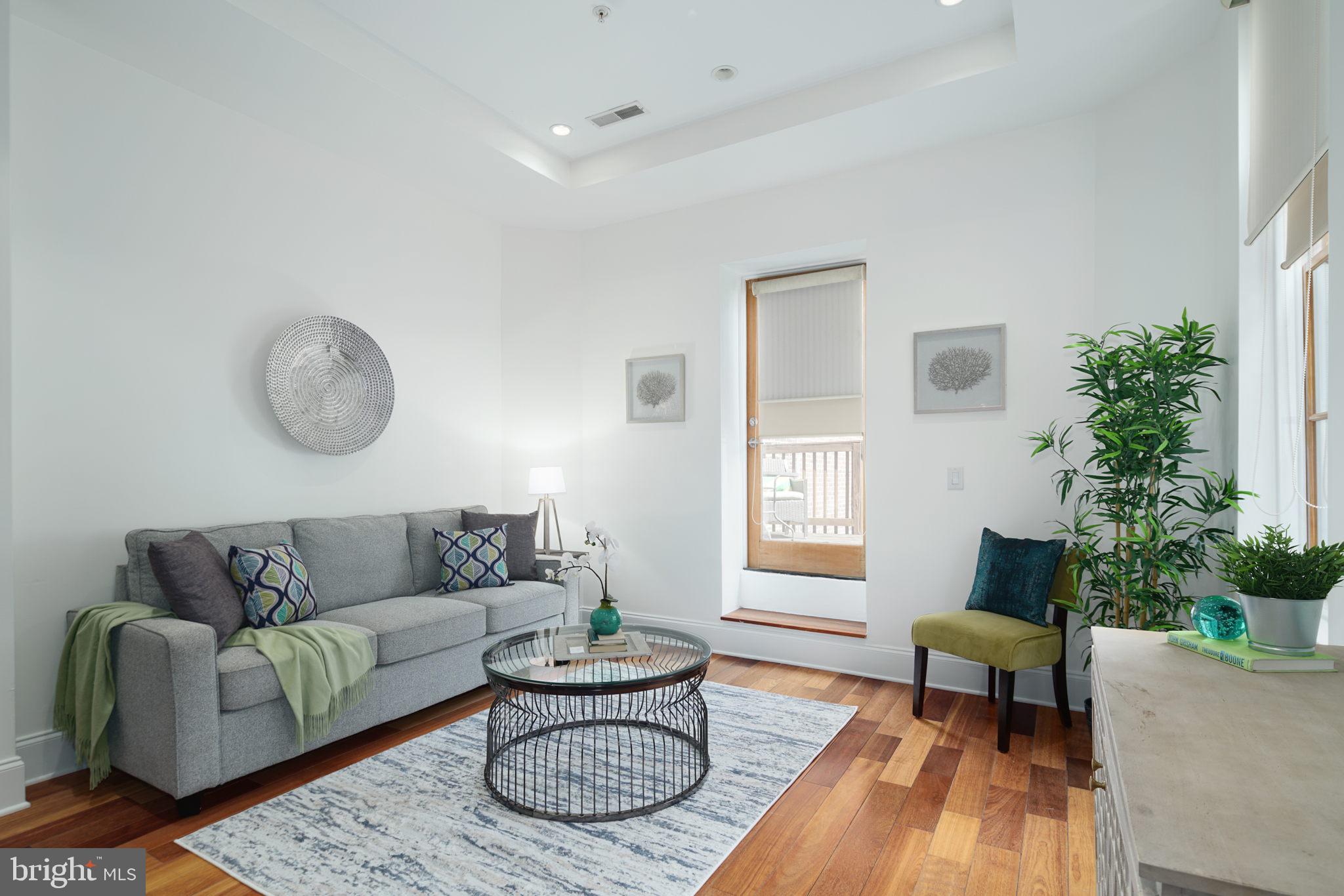 2049 Walnut Street, Unit 2R Philadelphia, PA 19103 - Photo 5 of 24