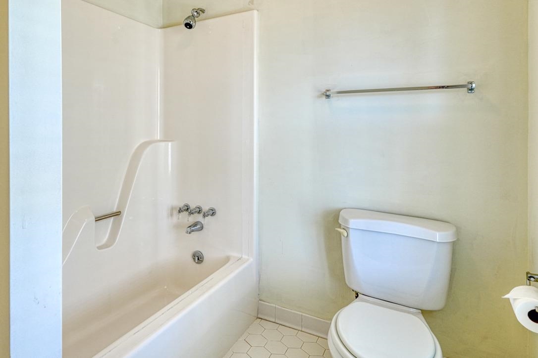 115 Country Club Court Spartanburg, SC 29302 - Photo 38 of 50