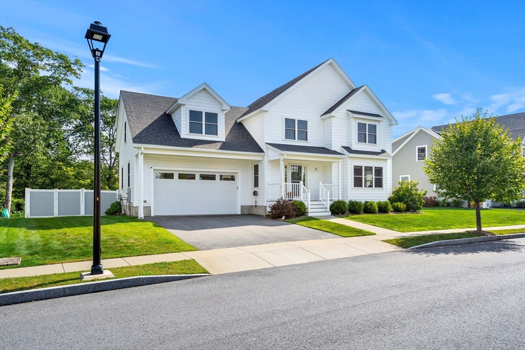 11 Woodlands Road Salem, MA 01970 - Photo 1 of 34 Gallery Image 1