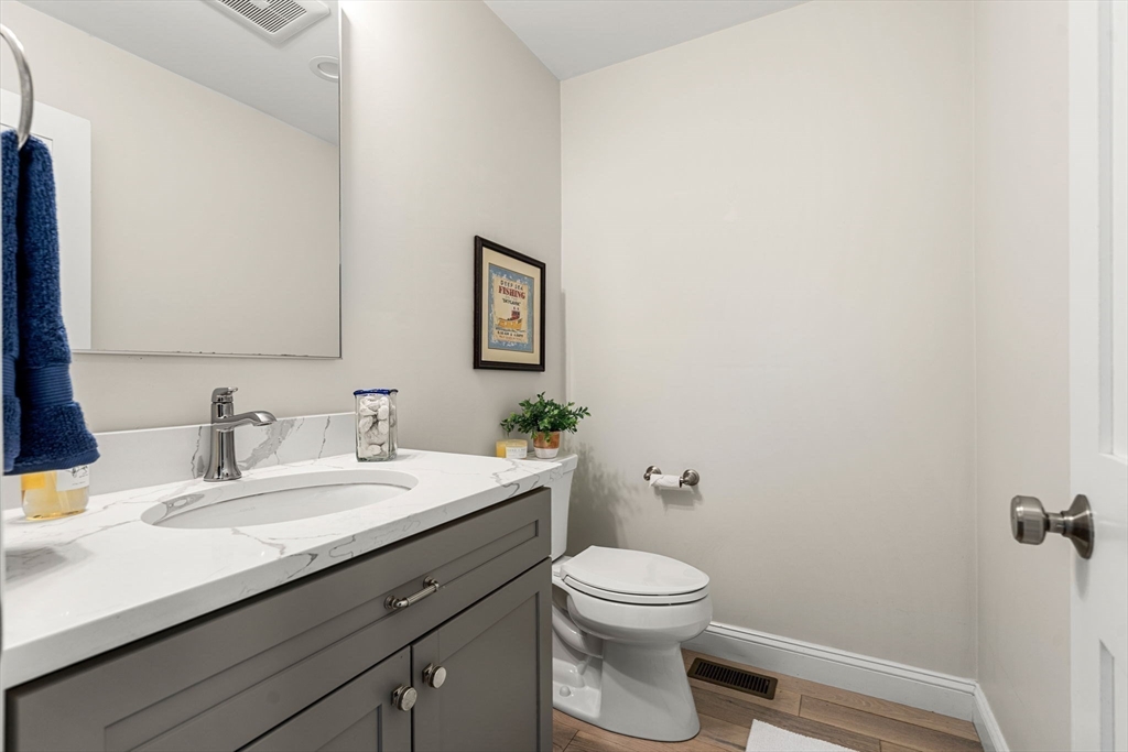 11 Woodlands Road Salem, MA 01970 - Photo 13 of 34 Gallery Image 13