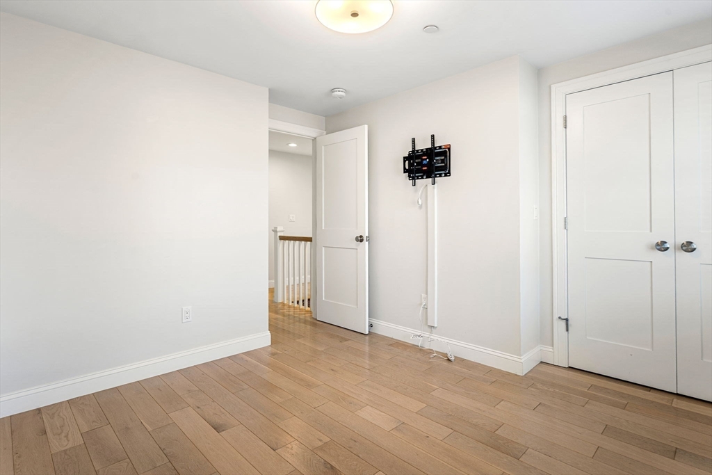 11 Woodlands Road Salem, MA 01970 - Photo 17 of 34 Gallery Image 17