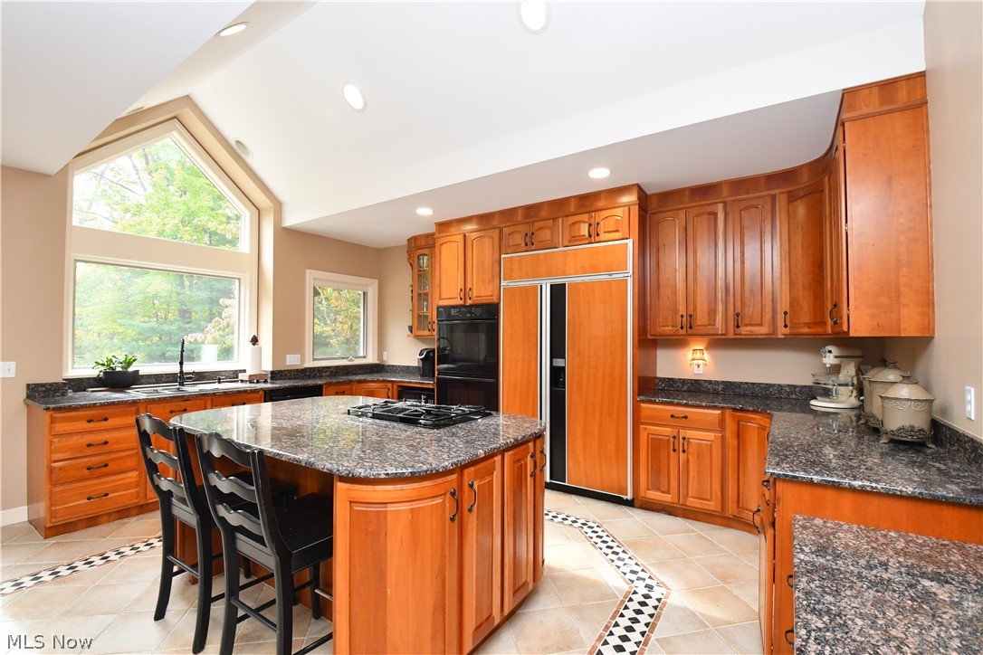 35924 Solon Road Solon, OH 44139 - Photo 8 of 34