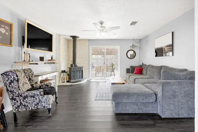 $459,900 | 143 West Woodland Avenue, Woodland, CA 95695