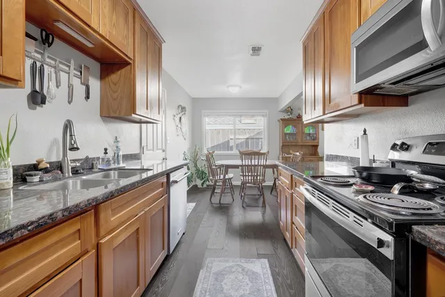 $459,900 | 143 West Woodland Avenue, Woodland, CA 95695