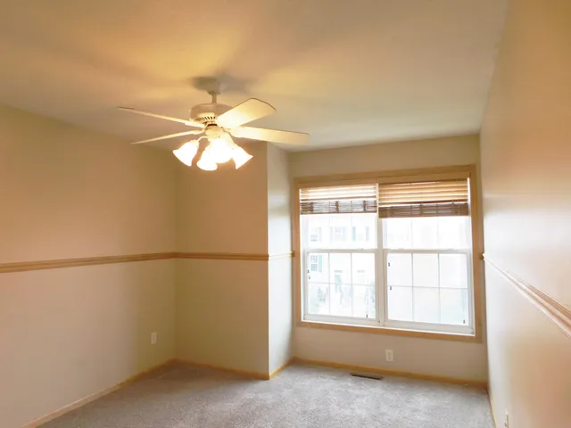 $2,100 | 4723 Woodland Avenue, Shakopee, MN 55379