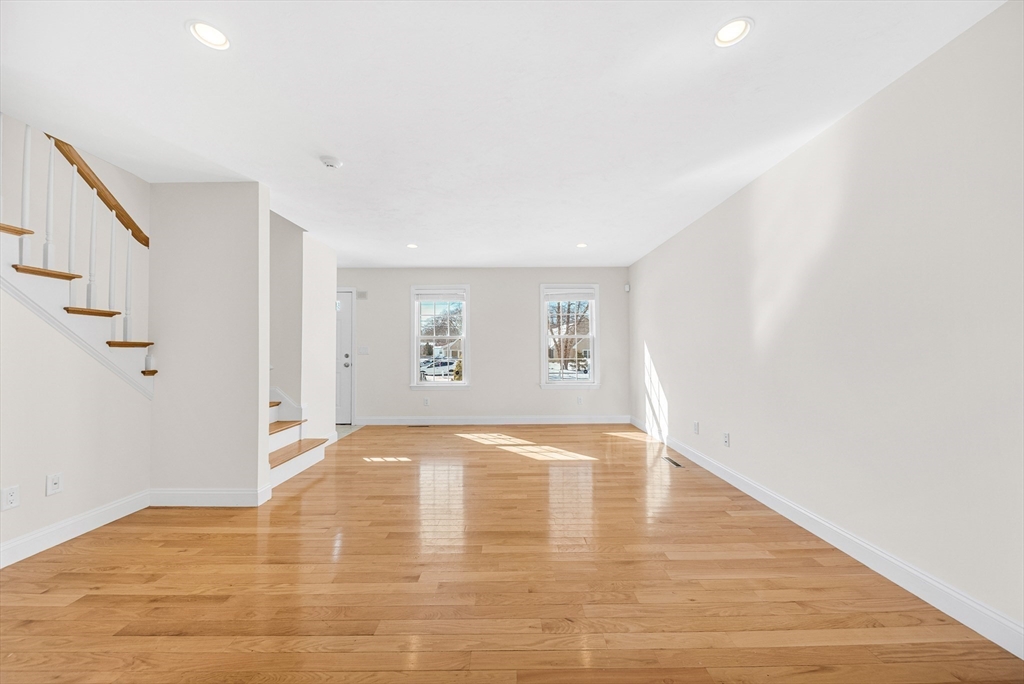 132 Howe Street, Unit B Natick, MA 01760 - Photo 6 of 31 Gallery Image 6