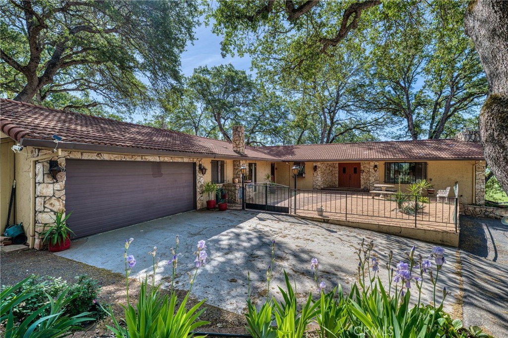 9196 Upper Lake Lucerne Road Upper Lake, CA 95485 - Photo 5 of 75