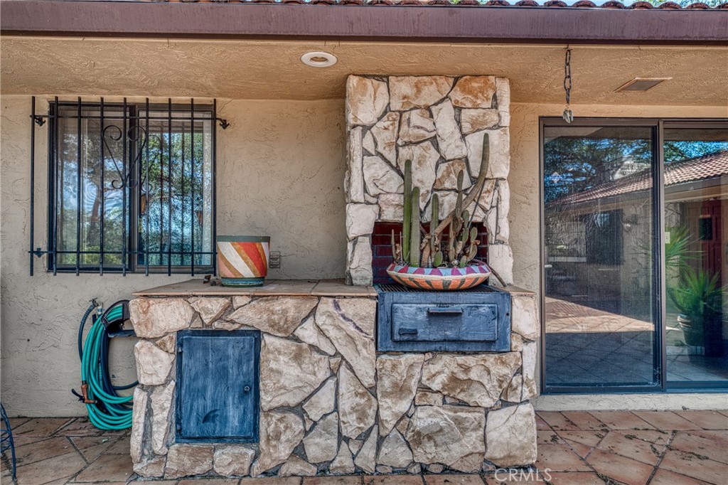 9196 Upper Lake Lucerne Road Upper Lake, CA 95485 - Photo 7 of 75