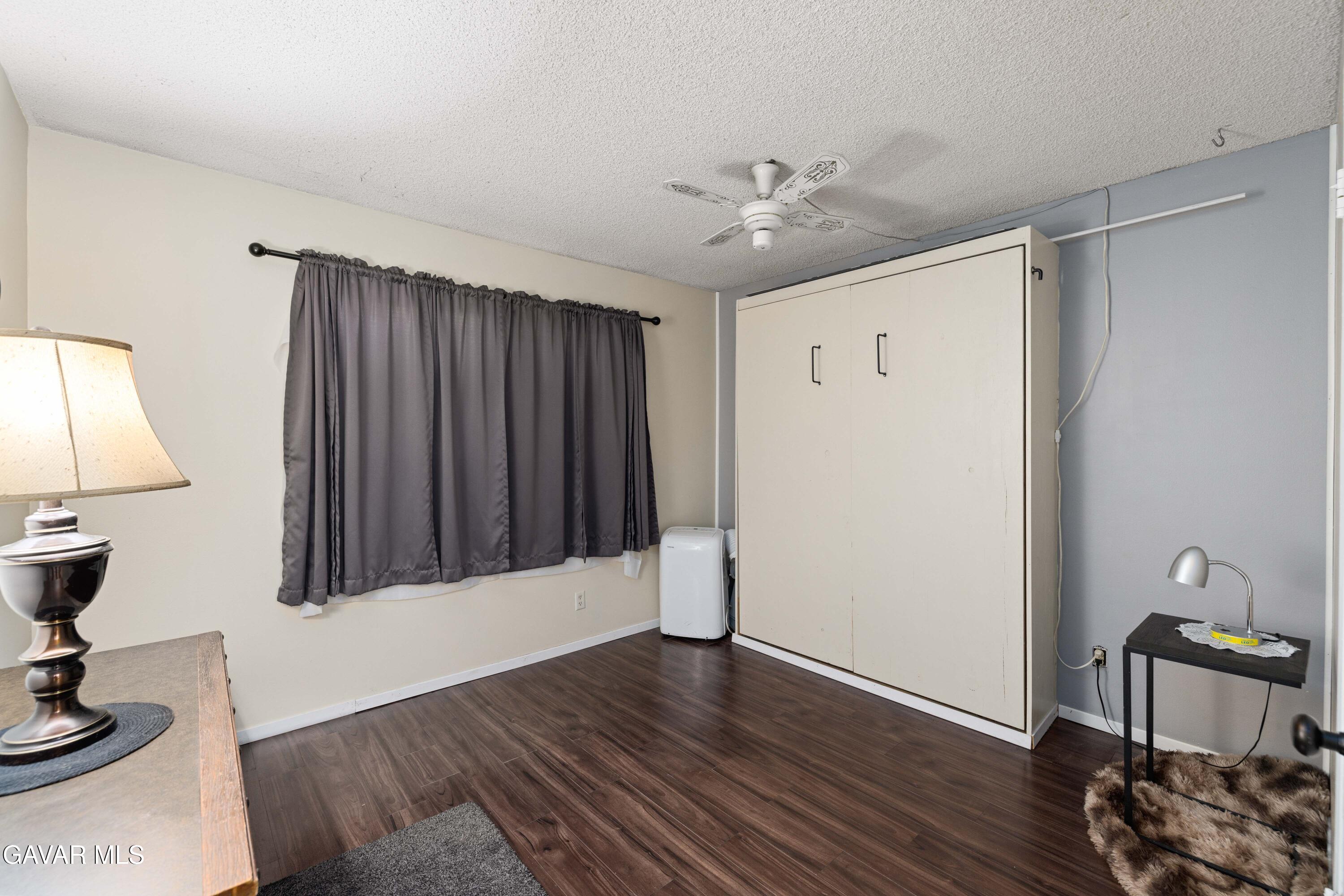 44213 Fenhold Street Lancaster, CA 93535 - Photo 12 of 30 44213 Fenhold St-23