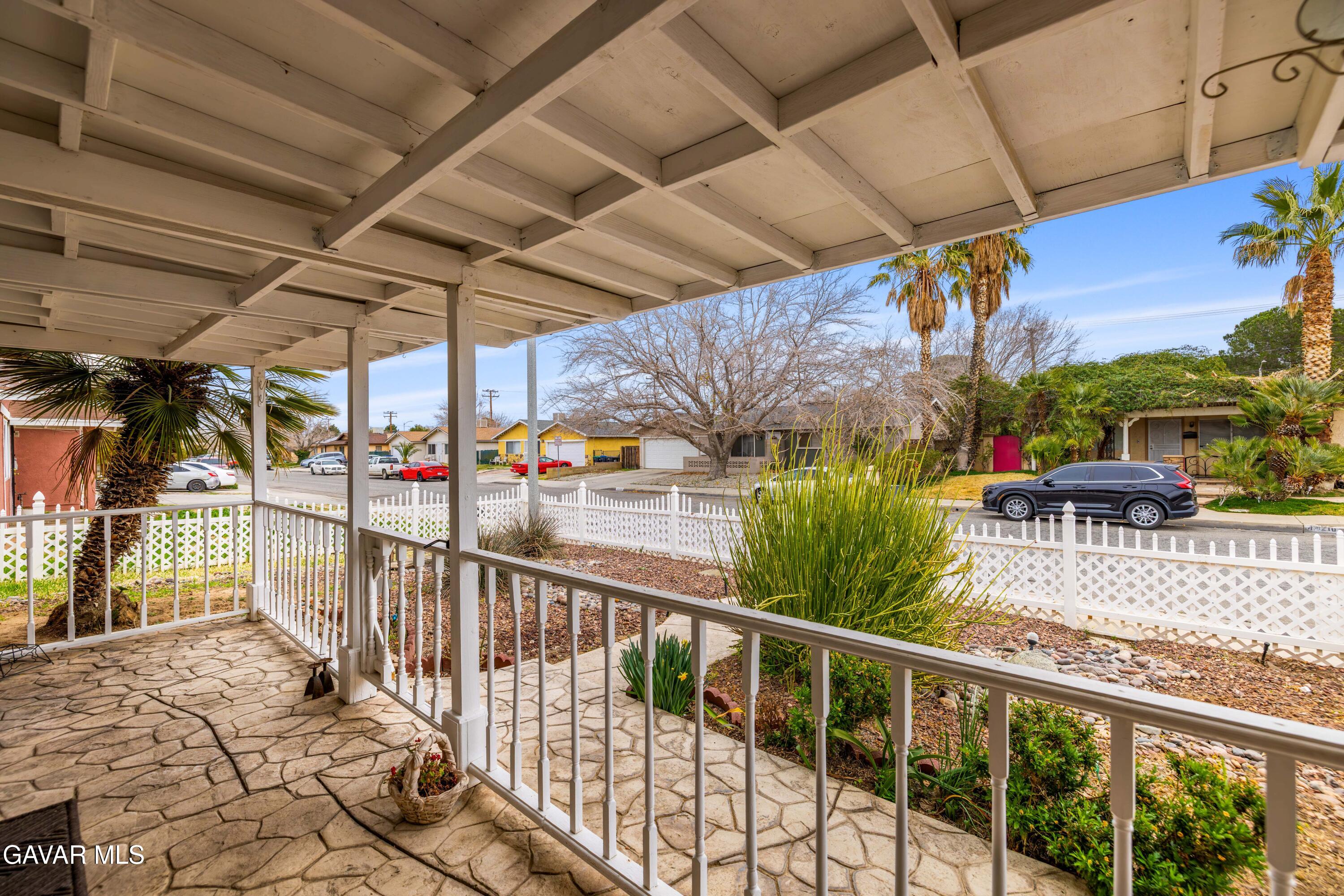 44213 Fenhold Street Lancaster, CA 93535 - Photo 28 of 30 44213 Fenhold St-7