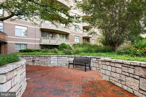 $550,000 | 7111 Woodmont Avenue, Unit 709, Bethesda, MD 20815