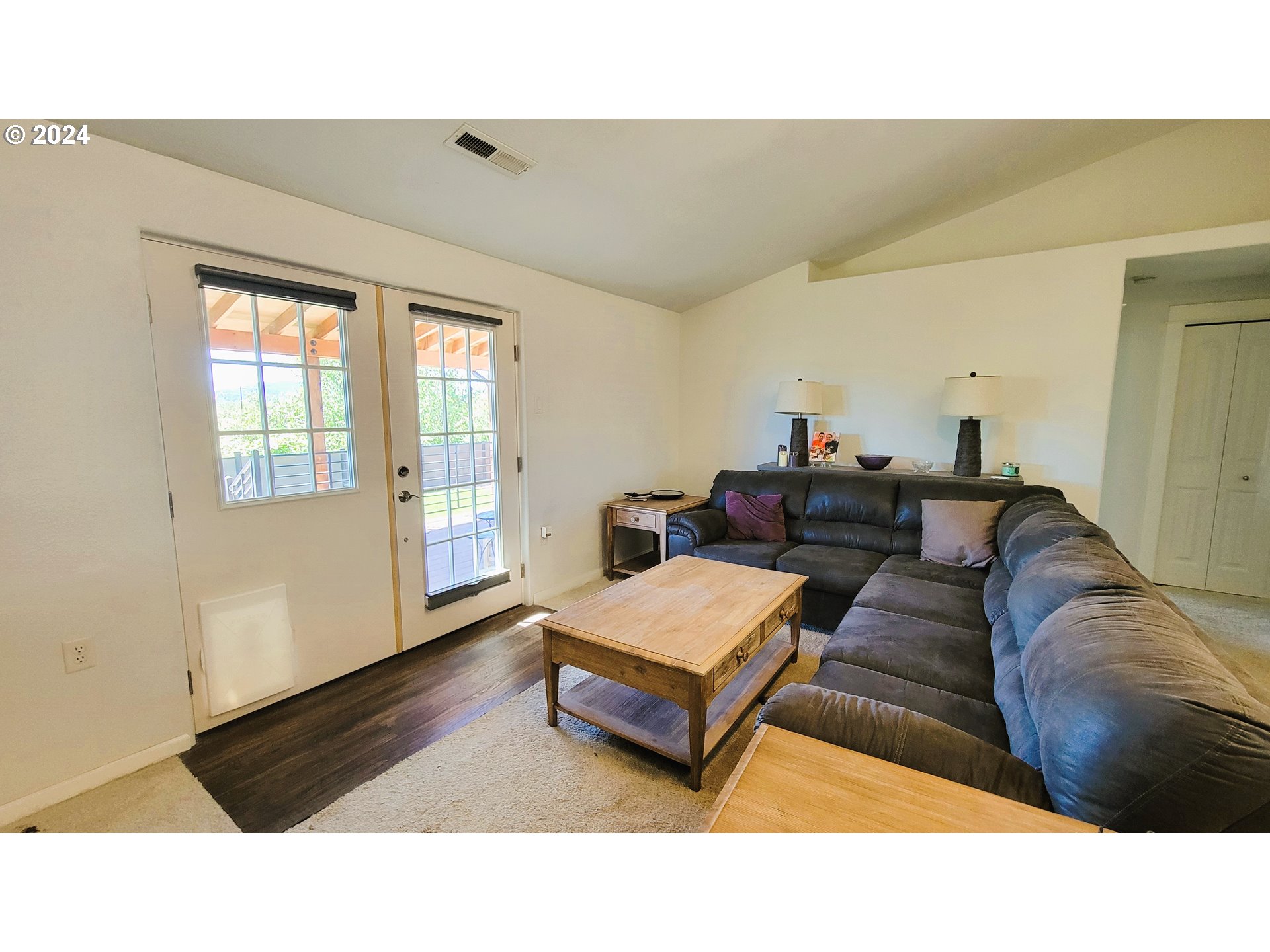 1173 Swale Ridge Loop Creswell, OR 97426 - Photo 10 of 22 Living Room