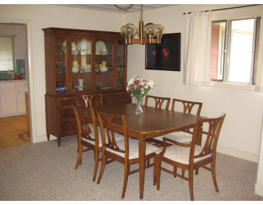 8 Derringer Road Chelmsford, MA 01824 - Photo 4 of 10