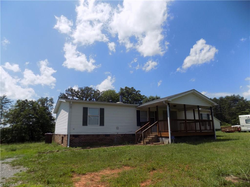 1020 Hall Ridge Lane King, NC 27021 - Photo 1 of 21