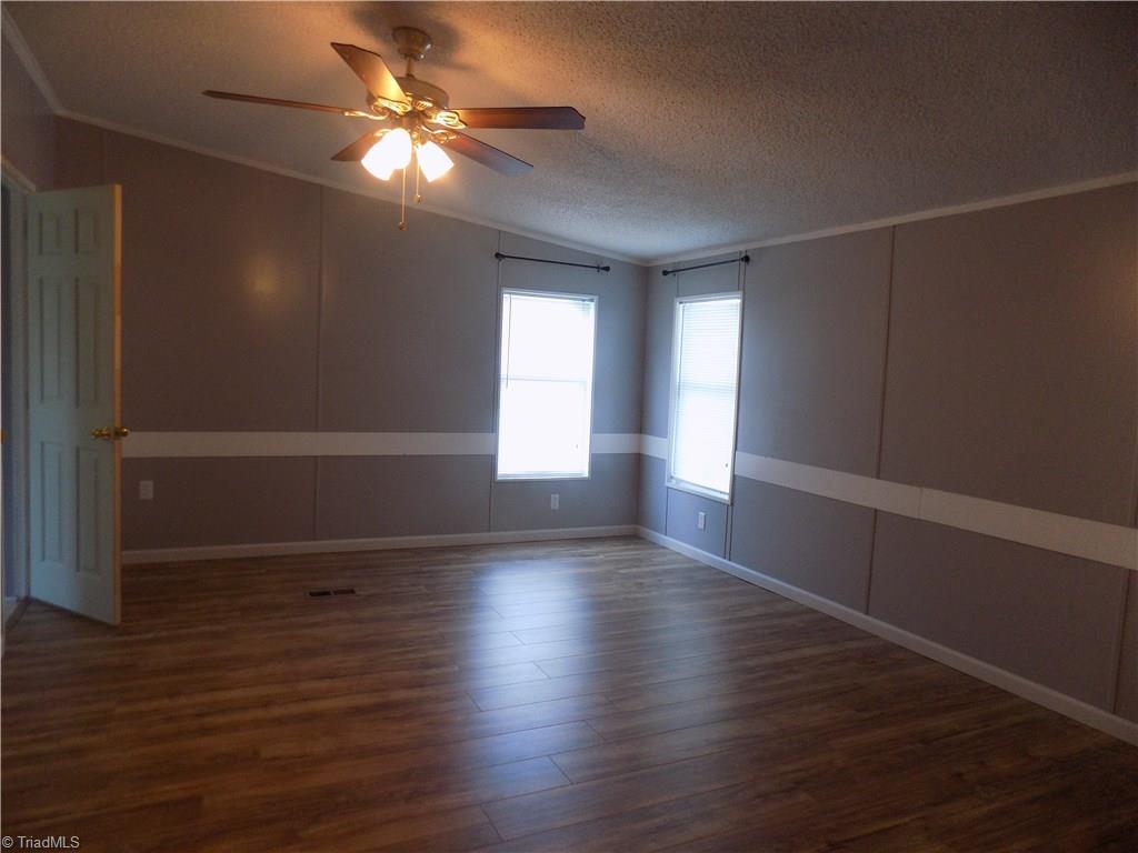 1020 Hall Ridge Lane King, NC 27021 - Photo 4 of 21