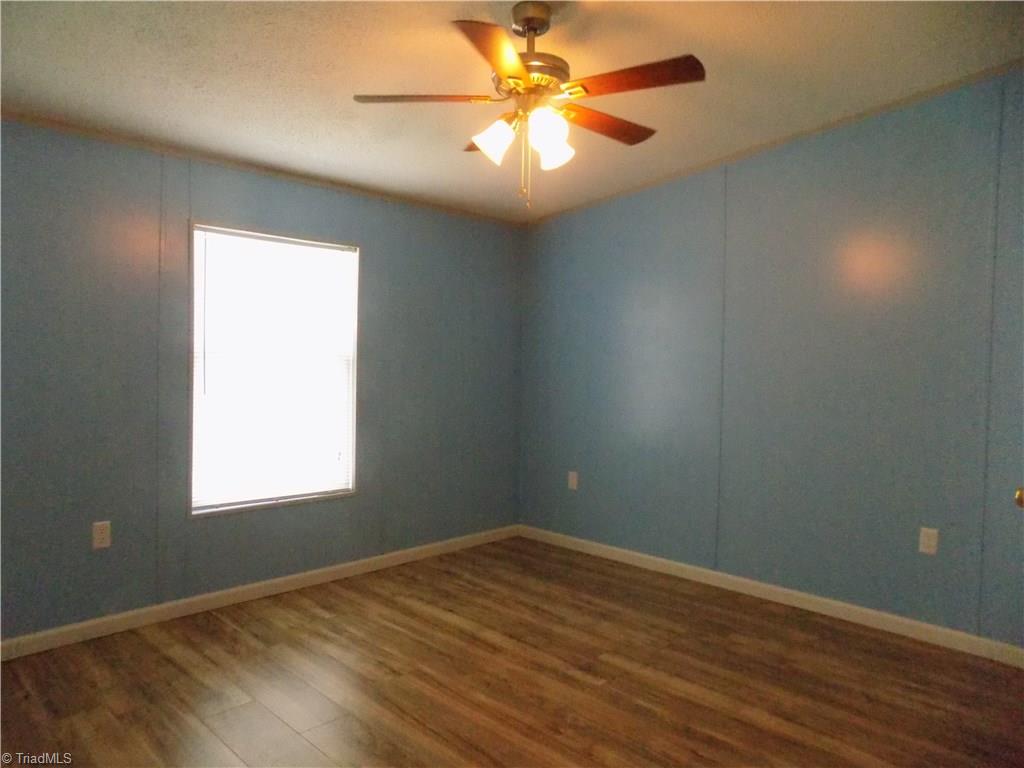 1020 Hall Ridge Lane King, NC 27021 - Photo 10 of 21