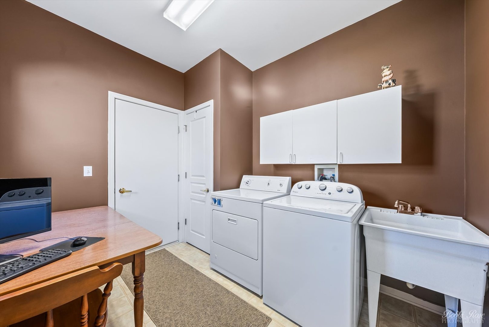 13431 Crestview Drive Huntley, IL 60142 - Photo 26 of 39 a utility room with dryer and washer