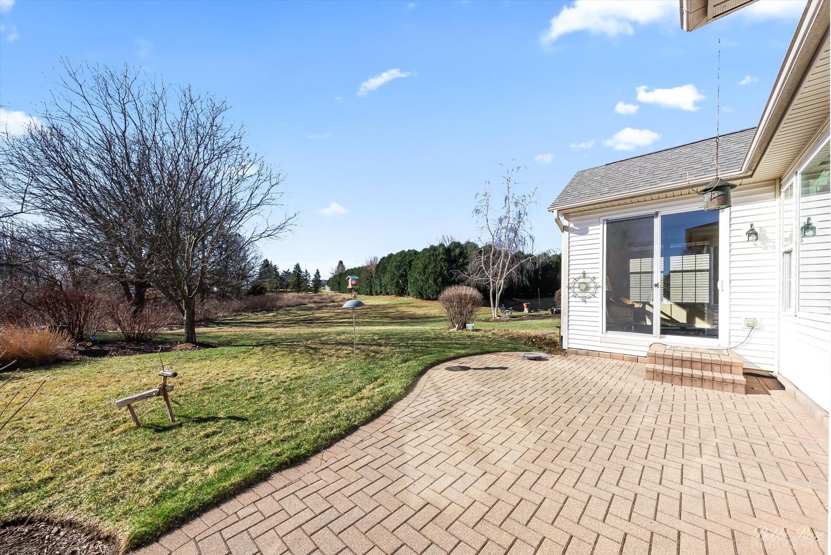 13431 Crestview Drive Huntley, IL 60142 - Photo 31 of 39 a view of a backyard of the house
