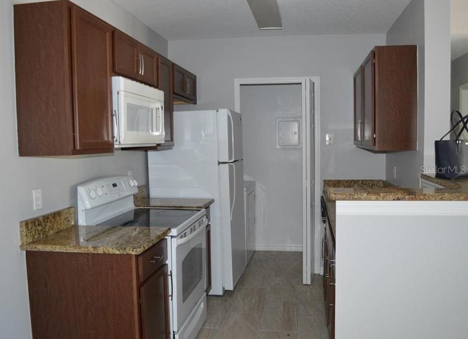 4360 South Kirkman Road, Unit 4 Orlando, FL 32811 - Photo 3 of 4