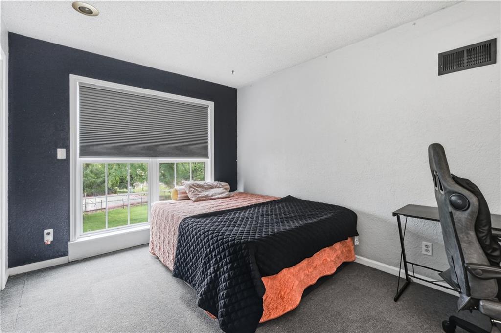 12739 Overbrook Road Leawood, KS 66209 - Photo 16 of 23 Gallery Image 16
