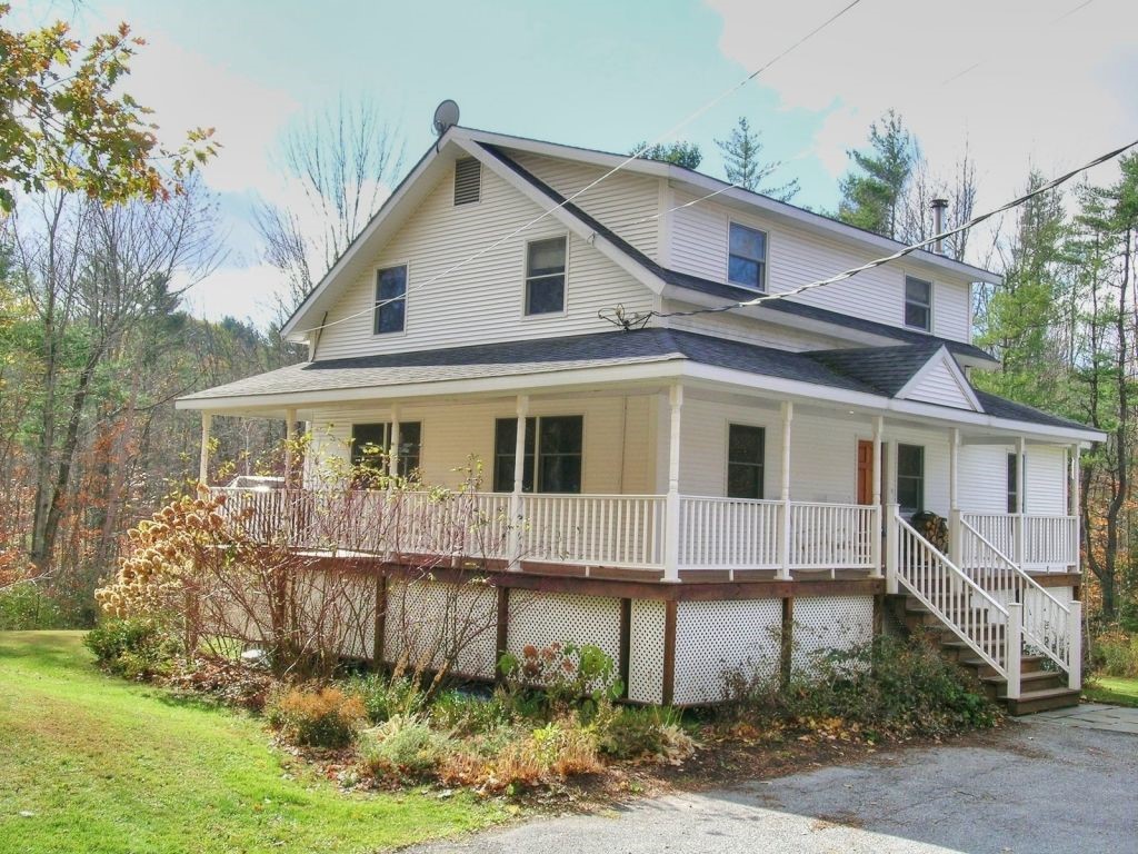 1361 East Hill Road Williston, VT 05495 - Photo 1 of 35 Gallery Image 1