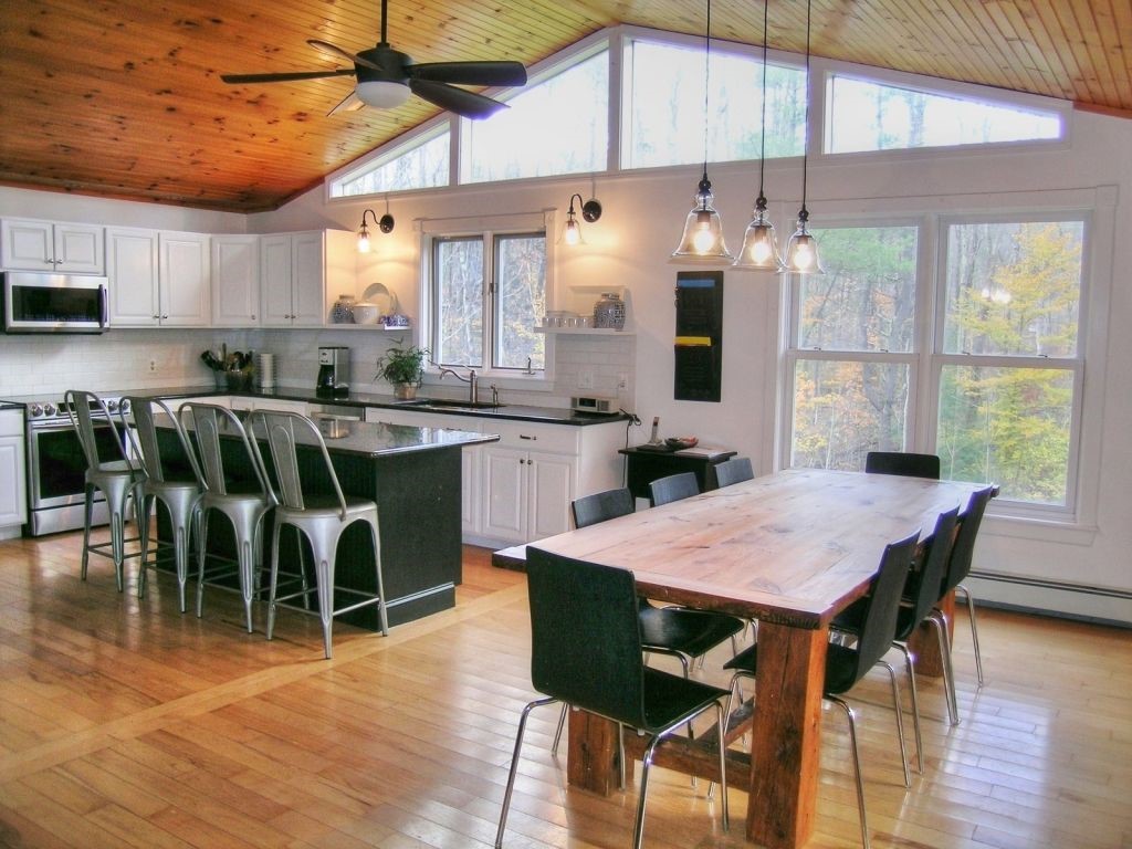 1361 East Hill Road Williston, VT 05495 - Photo 3 of 35 Gallery Image 3