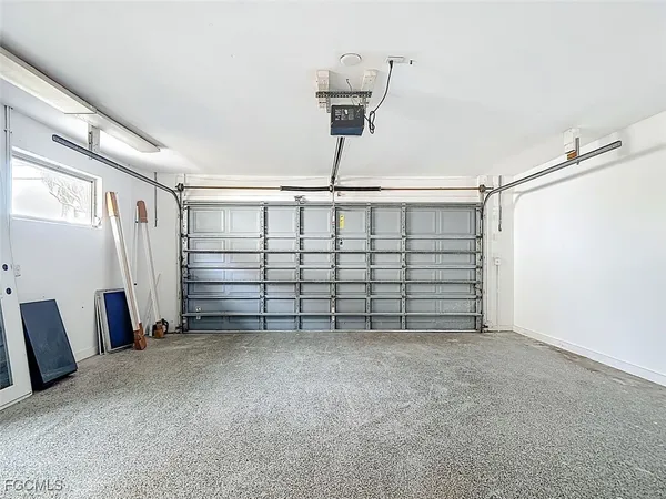 a view of a garage
