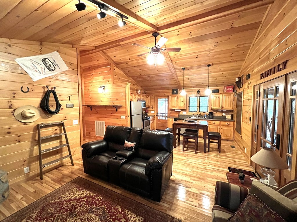155 Spring Bud Road Fancy Gap, VA 24328 - Photo 10 of 39 Gallery Image 10