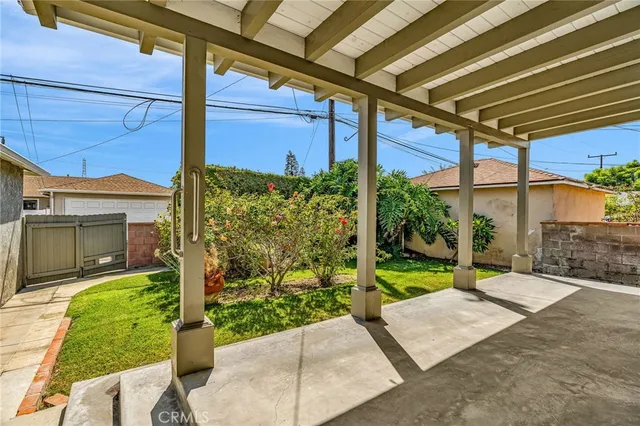 $1,099,999 | 4114 Artesia Boulevard, Torrance, CA 90504