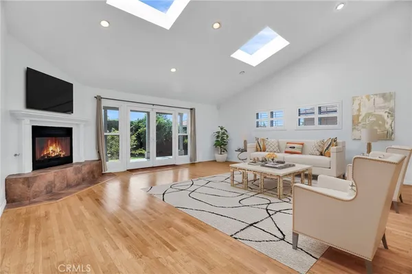 $1,020,000 | 4114 Artesia Boulevard, Torrance, CA 90504