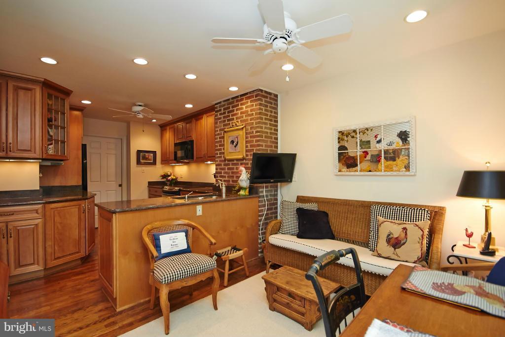 7285 Evans Mill Road McLean, VA 22101 - Photo 9 of 29 Interior (General)