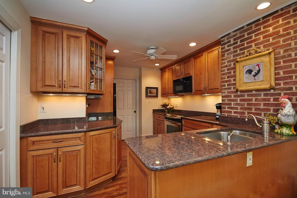 7285 Evans Mill Road McLean, VA 22101 - Photo 10 of 29 Interior (General)