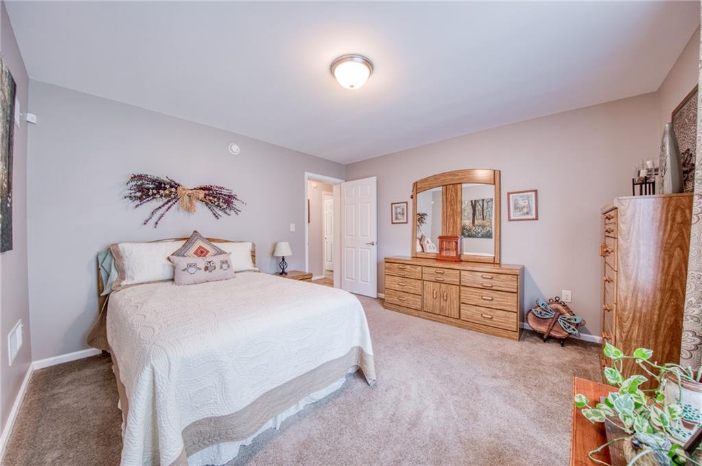 201 Magill Road Zelienople, PA 16063 - Photo 22 of 46 Bedroom 2
