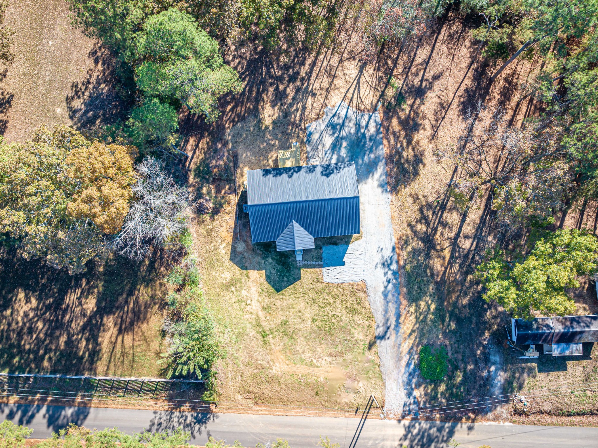 414 Davis Mill Road Parsons, TN 38363 - Photo 4 of 26 Gallery Image 4
