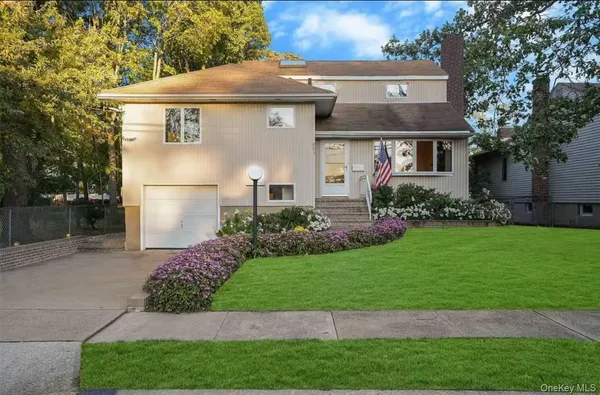 $1,190,000 | 803 Virginia Avenue, North Bellmore, NY 11710