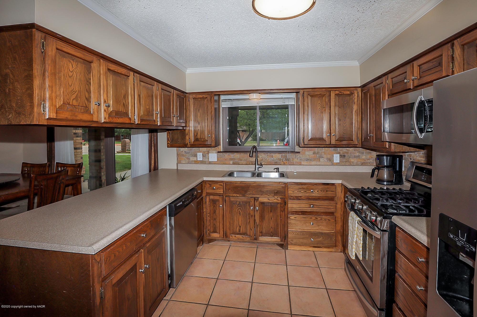 6701 Bayswater Road Amarillo, TX 79109 - Photo 10 of 27 Kitchen2